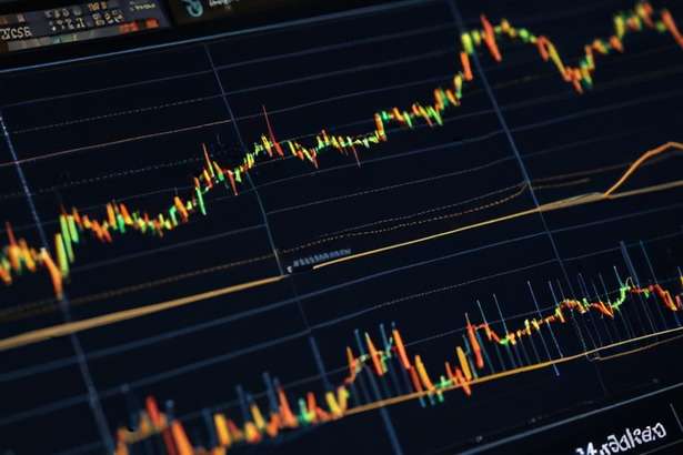 ภาพปกบทความ ทองคำ Divergence MACD RSI ไดเวอร์เจนซ์เทรดทองยังไง XAU 2569 - ภาพถ่ายสมจริงแนวการเงิน iCafeForex
