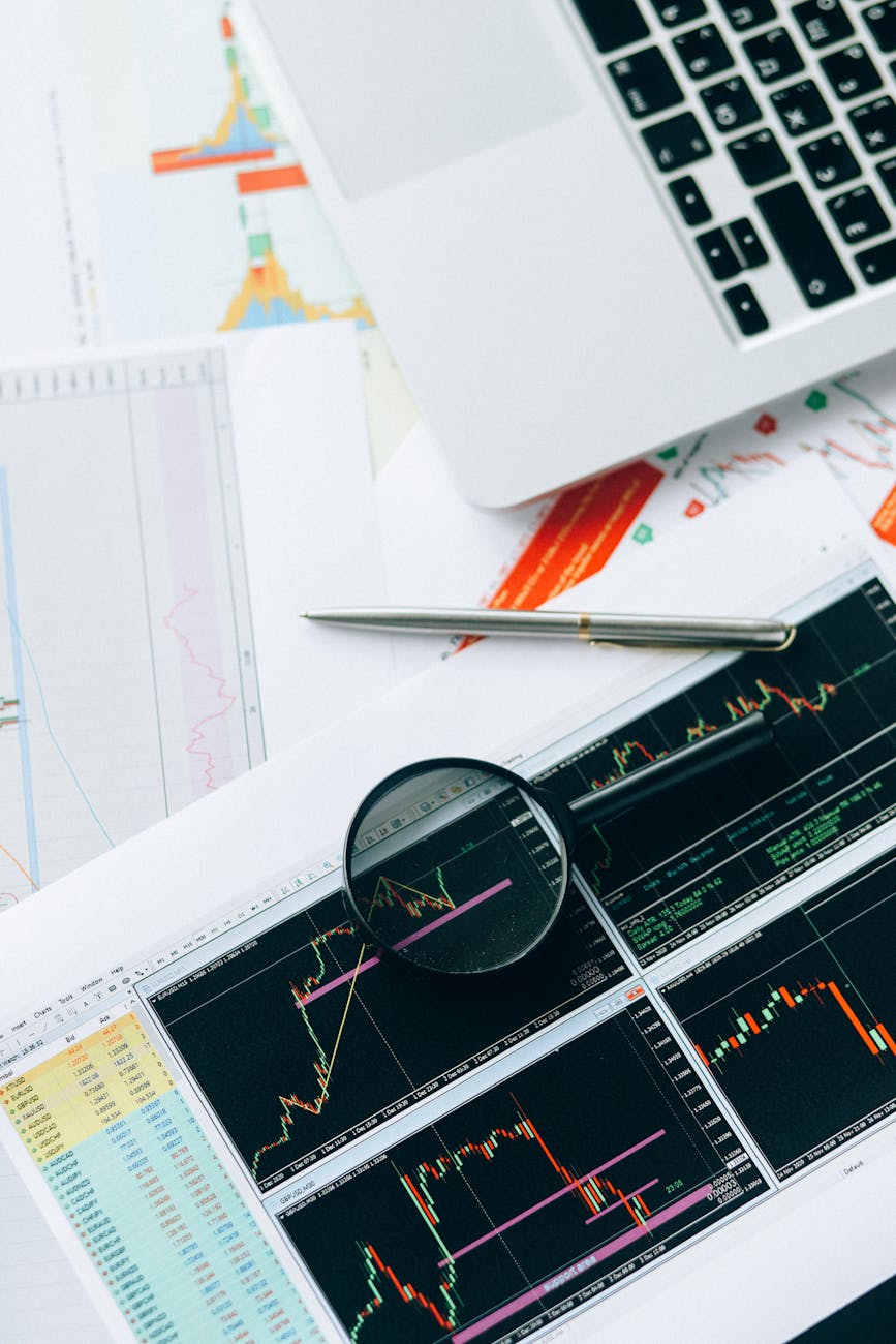 MT4 คืออะไร? คู่มือ MetaTrader 4 ฉบับสมบูรณ์ 2569 — วิธีดาวน์โหลดและติดตั้ง MT4 | Forex คู่มือ iCafeForex