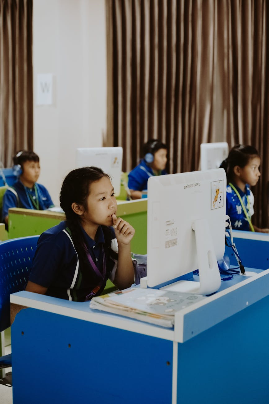 การวิเคราะห์ปัจจัยพื้นฐานฟอเร็กซ์สำหรับมือใหม่ — พื้น ฐาน สำคัญ ที่ ต้อง เข้า ใจ ก่อน เริ่ม ต้น | Forex คู่มือ iCafeForex