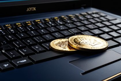 ภาพปกบทความ สอน Forex ตั้งแต่เริ่มต้นจนถึงเทรดเป็นฉบับคนไทย - ภาพถ่ายสมจริงแนวการเงิน iCafeForex