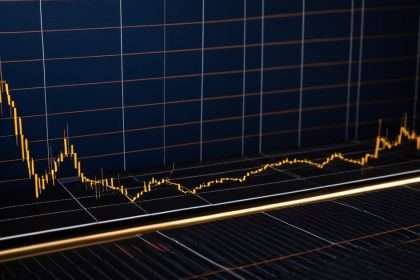 ภาพปกบทความ MACD Swing Trading กลยุทธ์เทรดตามแนวโน้ม Forex 2026 - ภาพถ่ายสมจริงแนวการเงิน iCafeForex